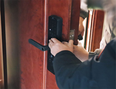 石龙24小时上门开锁公司